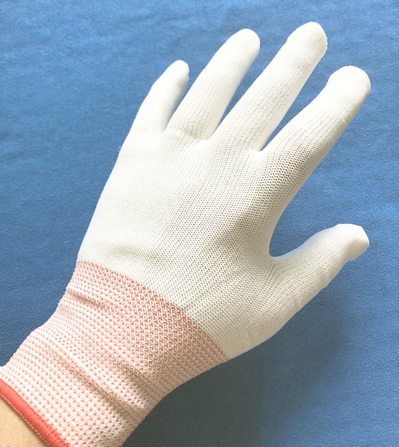 Giới thiệu về găng tay sợi carbon không phủ, màu trắng