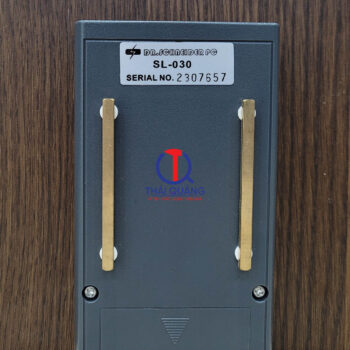 Mặt sau máy SL-030 Dr. Schneider PC với hai điện cực