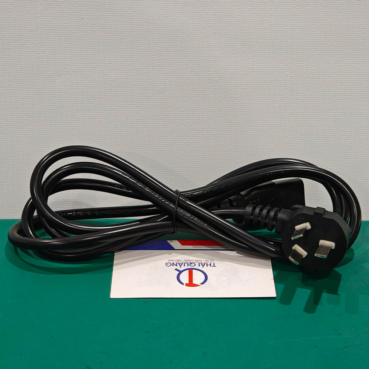 Dây nguồn 3 chân dẹt tam giác chuẩn IEC 60320 C13 (3 x 0.75mm²)