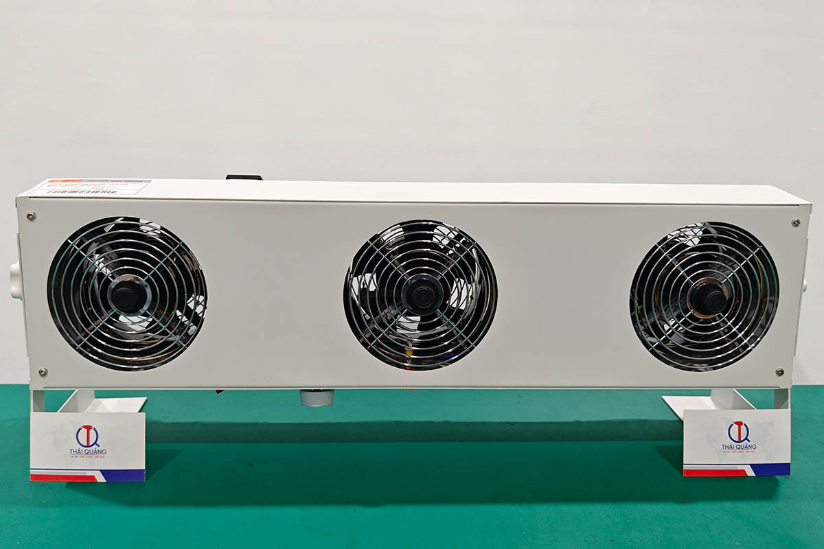 Mặt thổi gió của quạt khử ion SL-003
