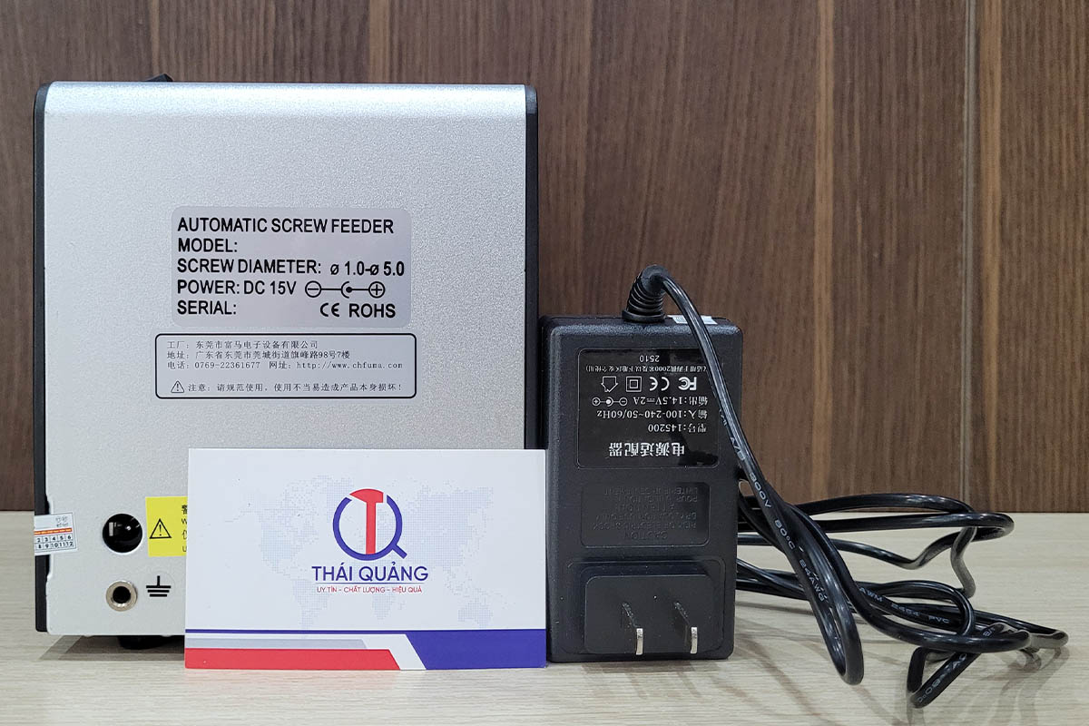 Máy cấp vít M1.0-M5.0 hoạt động với nguồn DC 15V
