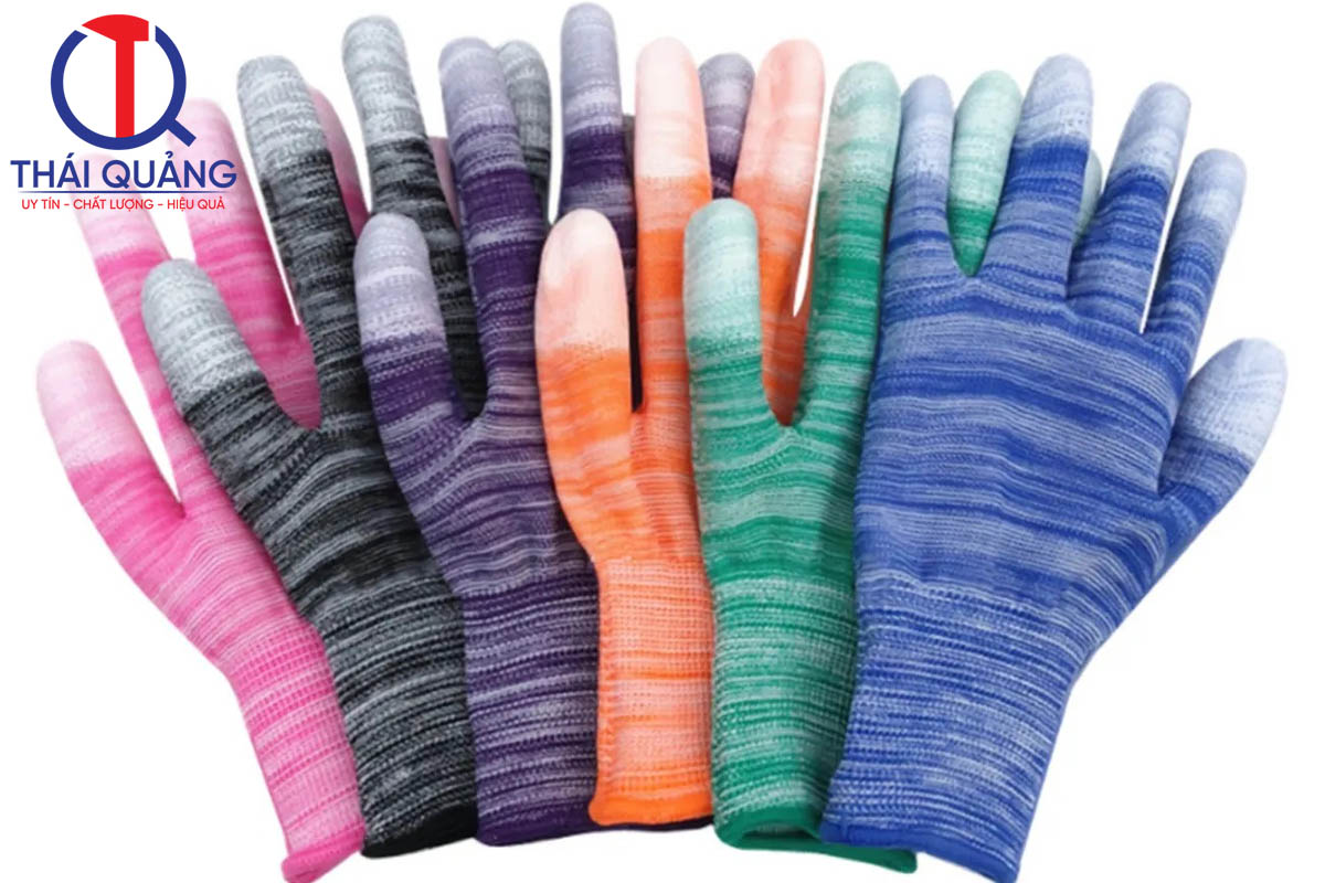 Găng tay phủ ngón với các loại màu sắc