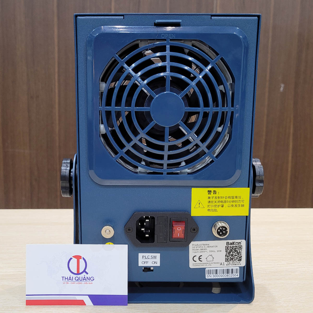 Mặt sau quạt Bakon BK401 DC Static Eliminator (230V AC, 50Hz, 20W)