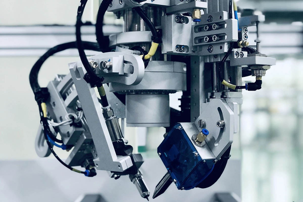 Cơ cấu đầu hàn robot trang bị công nghệ tiên tiến, hiện đại
