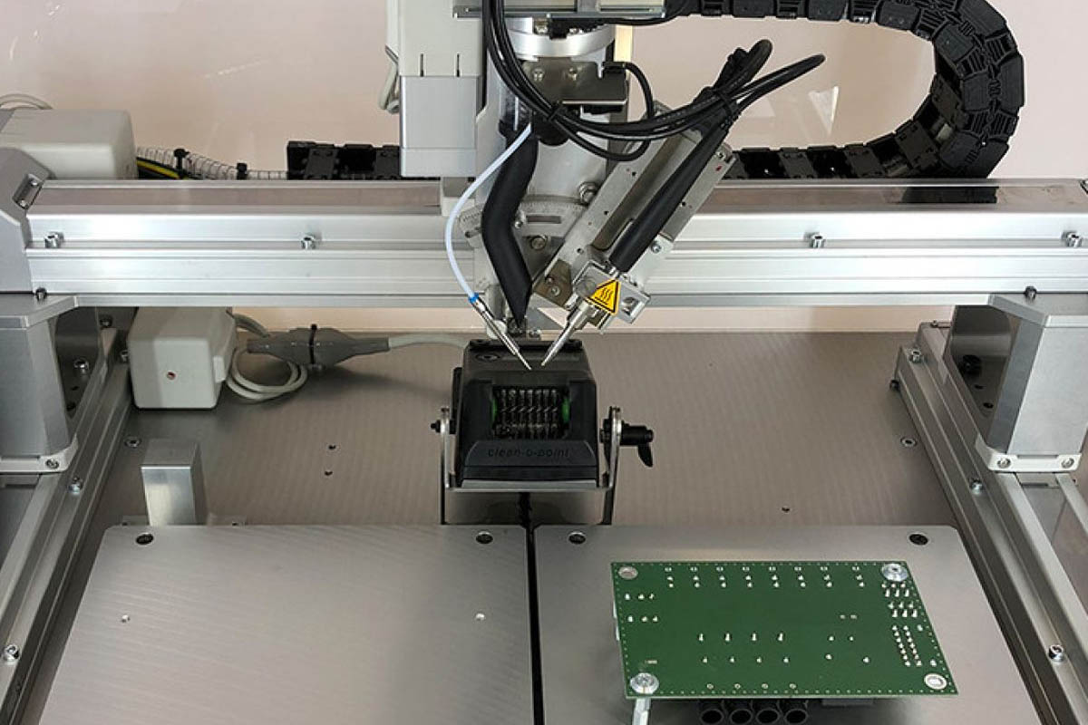 Máy hàn thiếc tự động (automatic soldering machine)